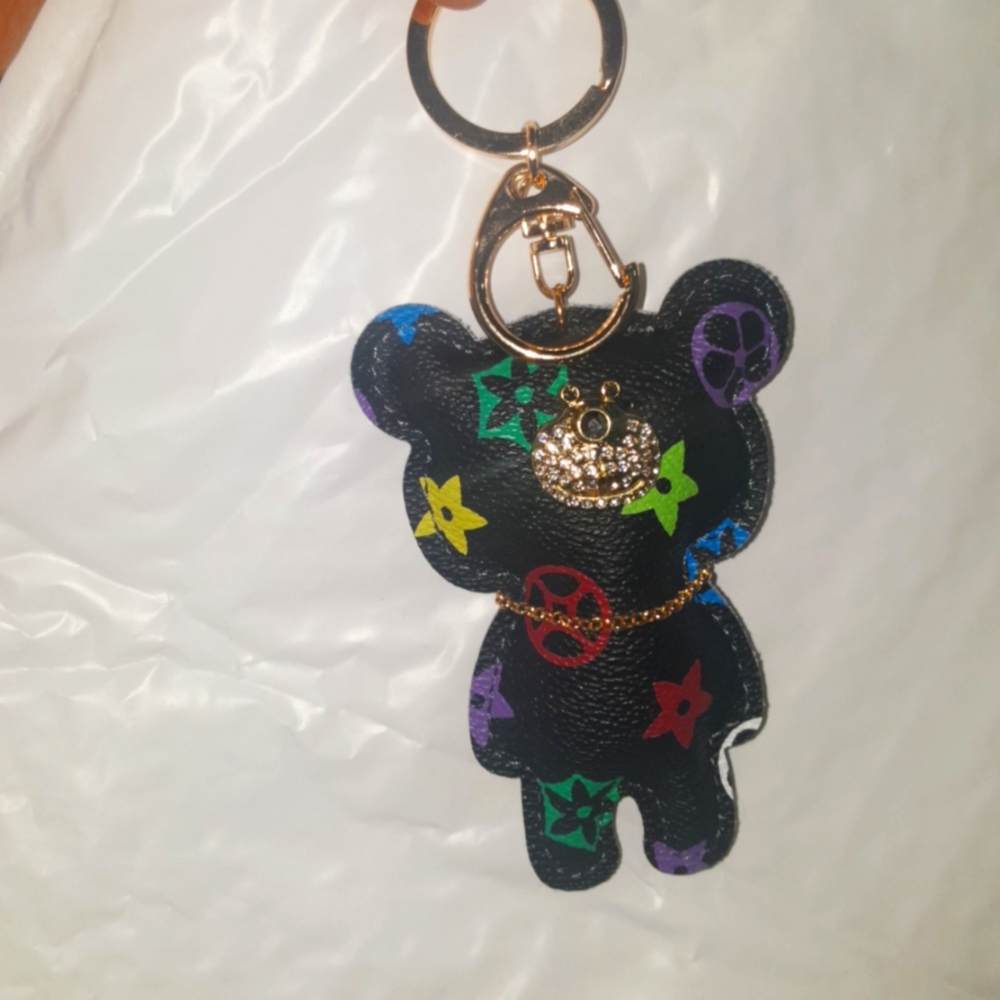 Bear Keychain - Picture 2 of 5